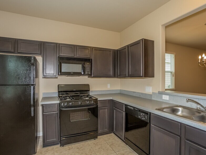 Building Photo - 13038 Rose Landing Dr
