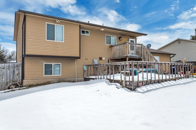 Building Photo - 4866 Gaskill Way