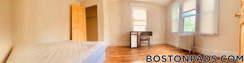 Building Photo - 12 Logan St