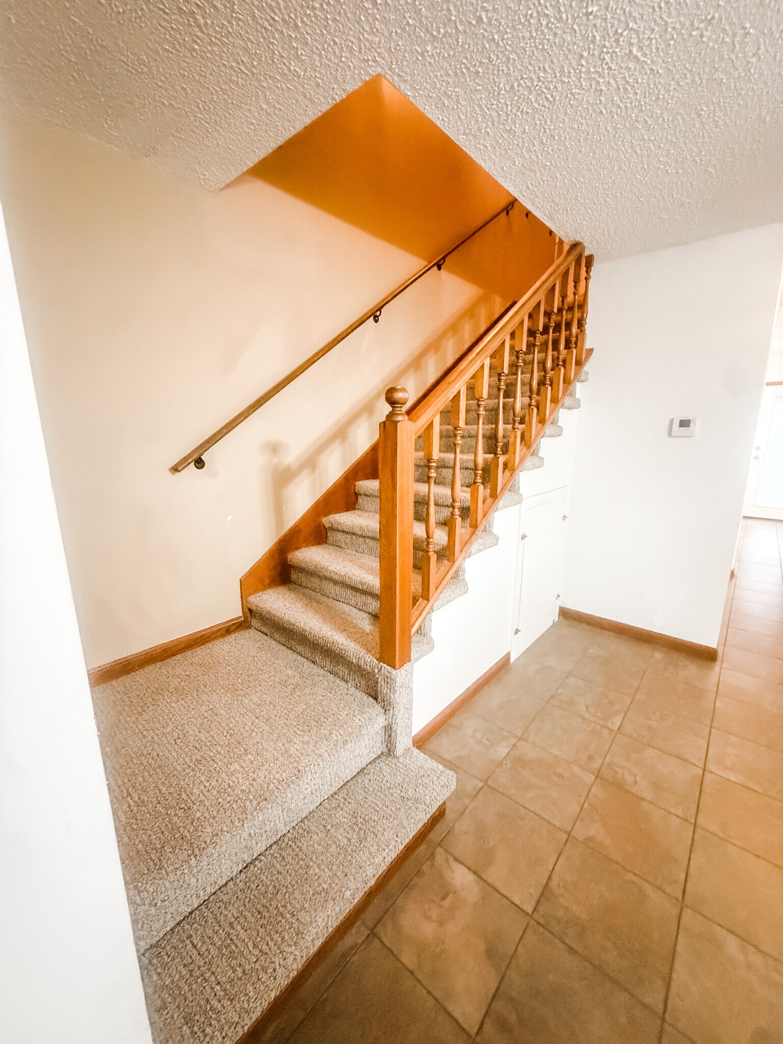 Building Photo - 214 Greenbriar Dr