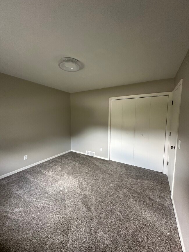 Building Photo - 8867 Lutz Ave NW