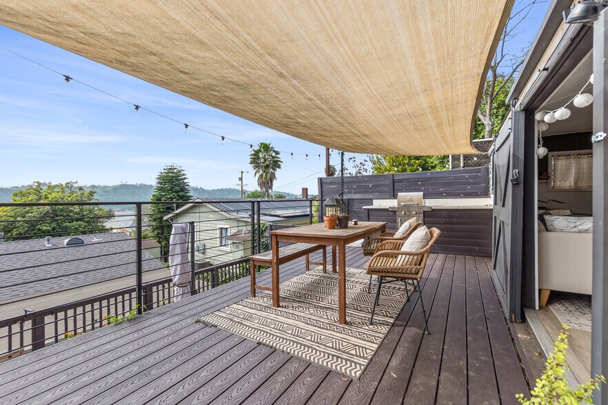 Building Photo - 529 Isabel St