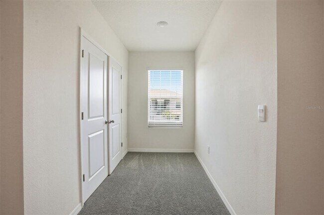 Building Photo - 5267 Dragonfly Dr