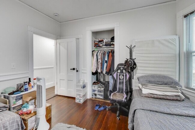 Building Photo - 65 Lambert Ave