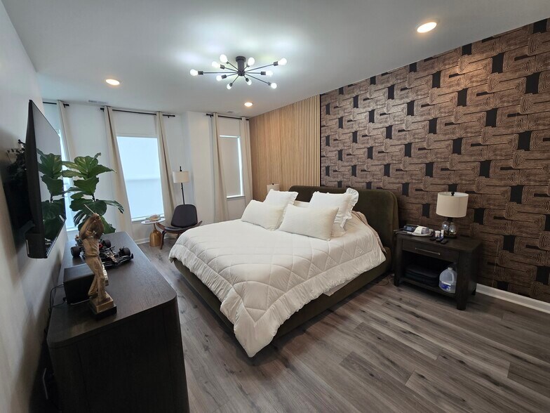 Building Photo - 1 Sadie Cir