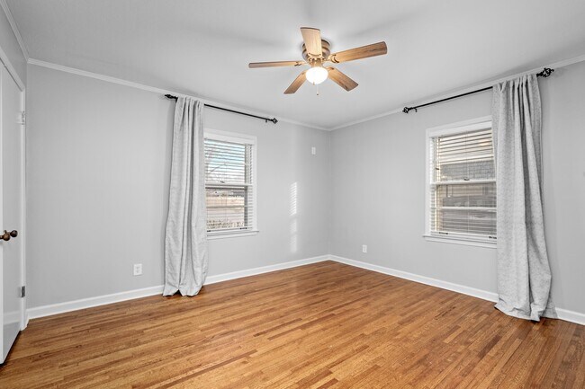 Building Photo - 1453 Colonial Rd