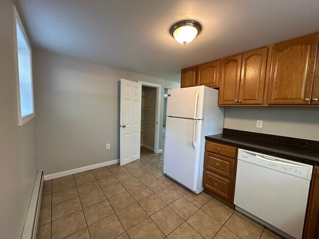 Building Photo - 85 Hosmer St