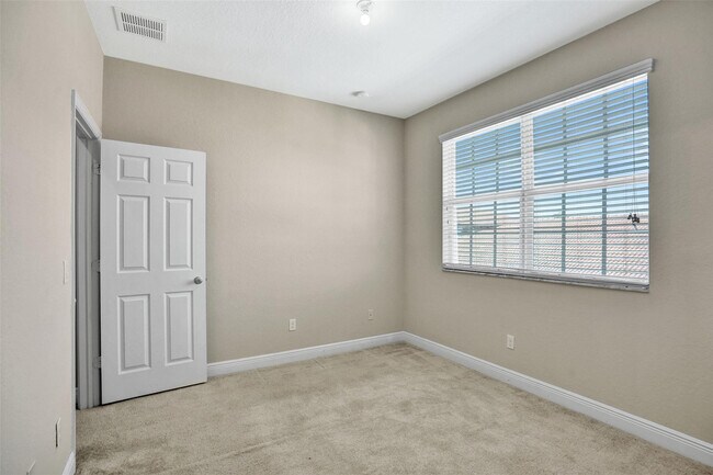 Building Photo - 11960 SW 27th Ct