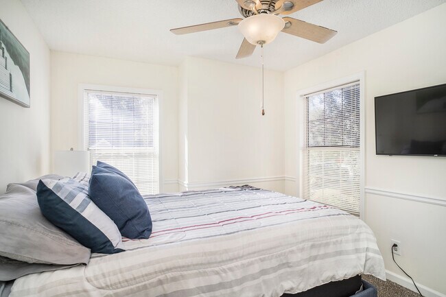 front corner bedroom - 1254 Watercrest Cir