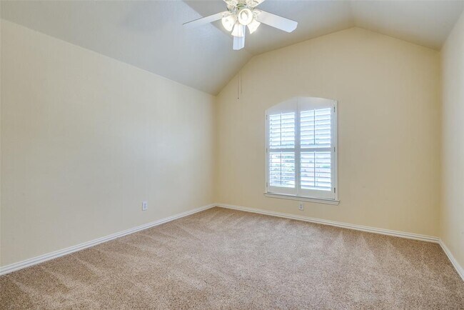 Building Photo - 452 Richmond St