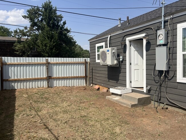Building Photo - 2708 Avenue V