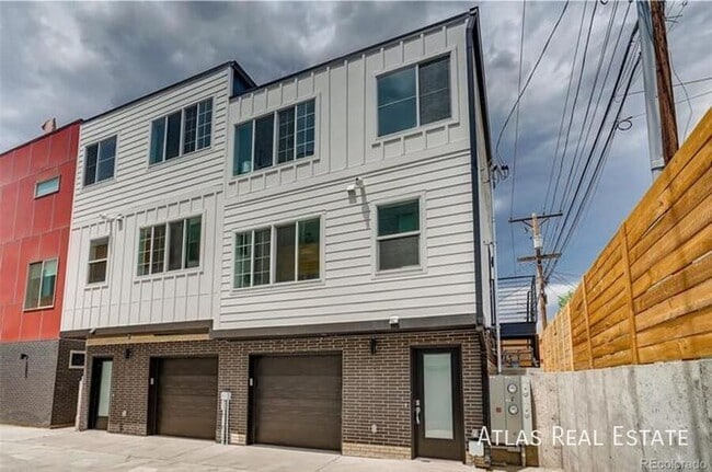 Building Photo - 88 Galapago St