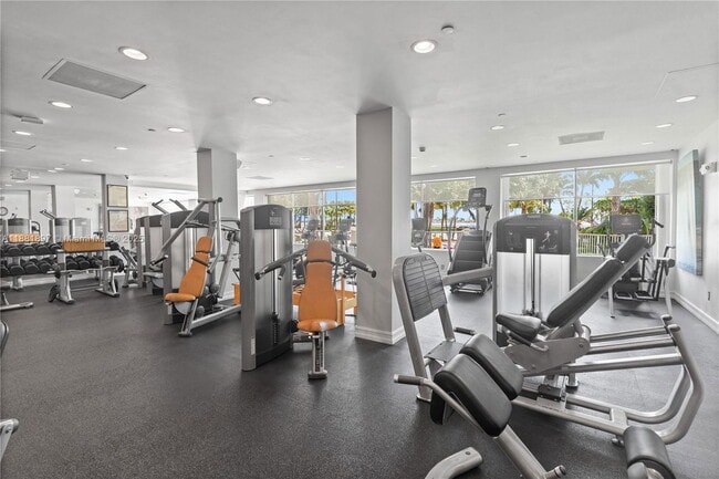 Building Photo - 2451 Brickell Bay Dr