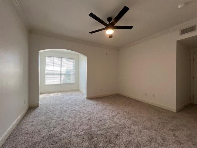 Building Photo - 7701 Rialto Blvd