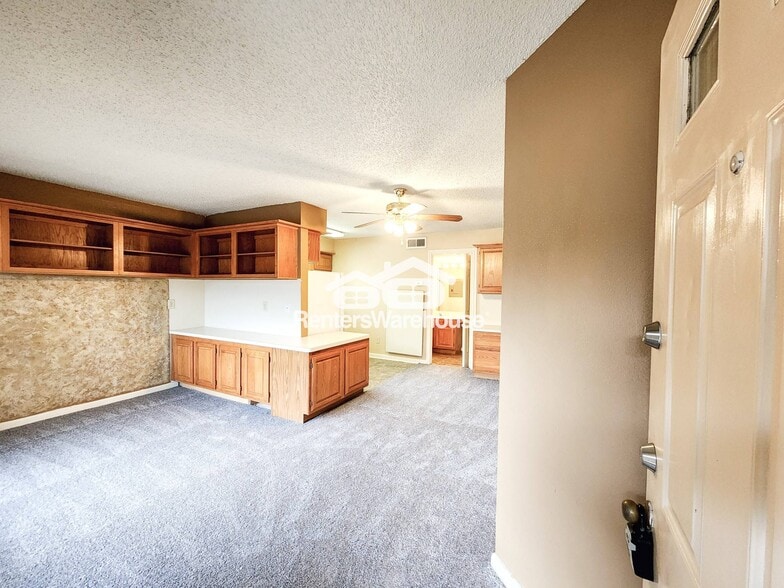 Building Photo - 1311 Antoine Dr