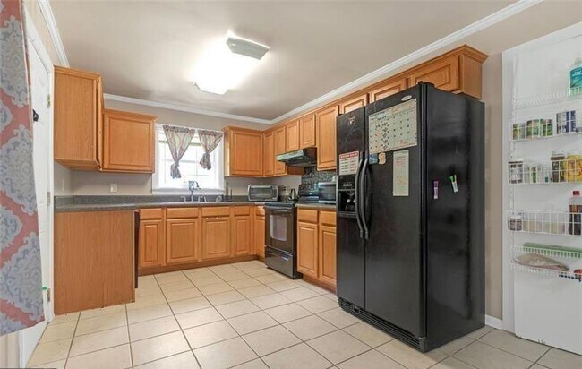 Building Photo - 306 Laney Rd