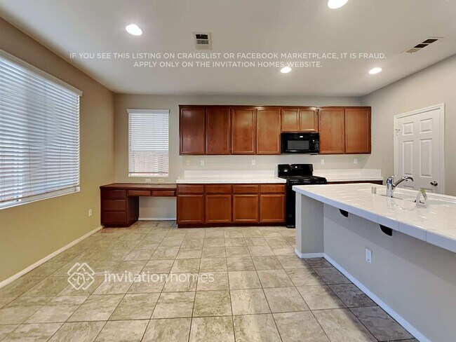 Building Photo - 34010 Leon St