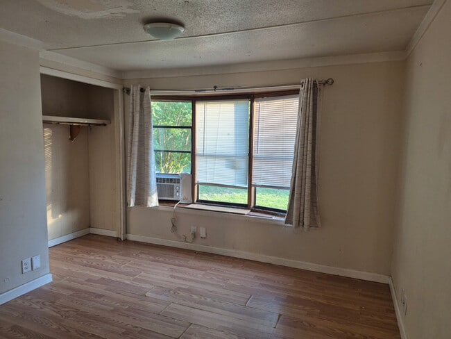 Building Photo - 1082 Tigger Loop