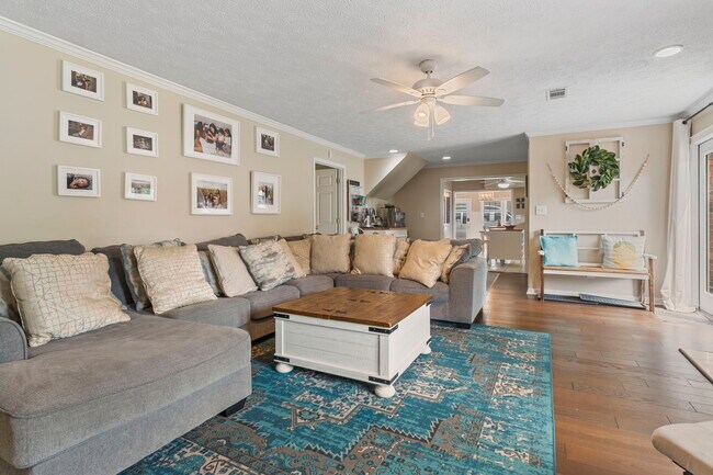 Building Photo - 431 Duckworth Dr
