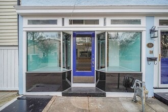 Building Photo - 1109 Caroline St