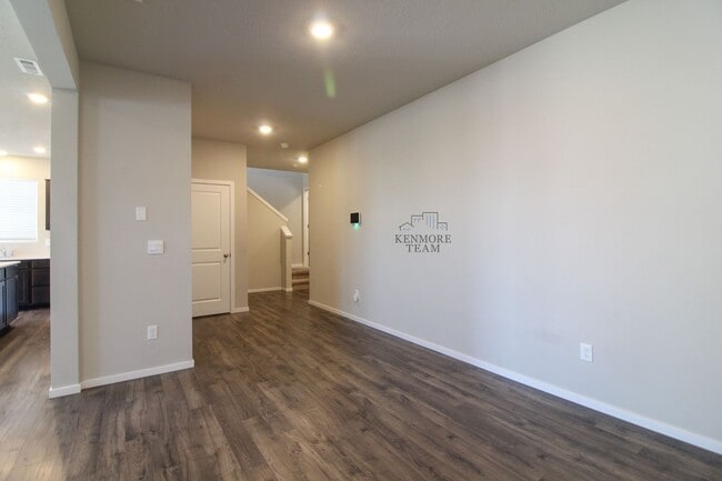 Building Photo - 7982 Ranchland Ln