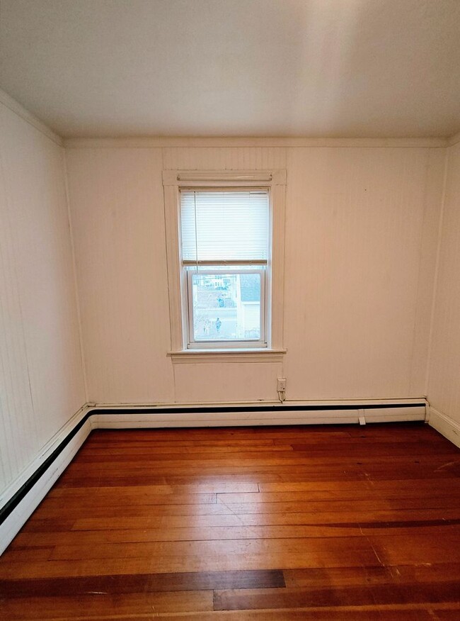 Building Photo - 3 Veto St