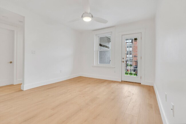 Building Photo - Amazing apartment in Brighton
