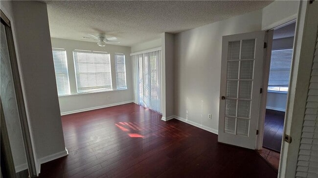 Building Photo - 1308 Red Deer Way