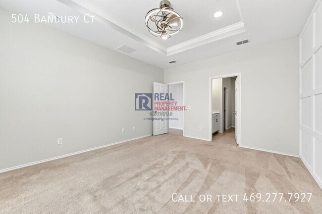 Building Photo - 504 Banbury Ct