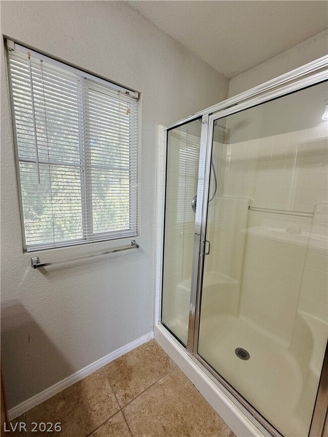 Building Photo - 865 Plantain Lily Ave