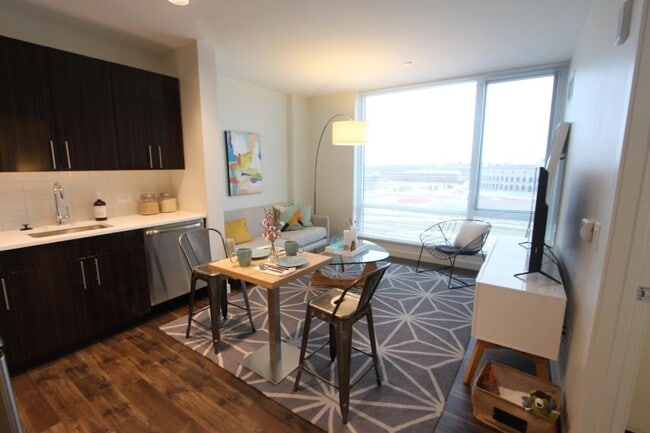 Building Photo - 1.0 bedroom in Allston Massachusetts 02134