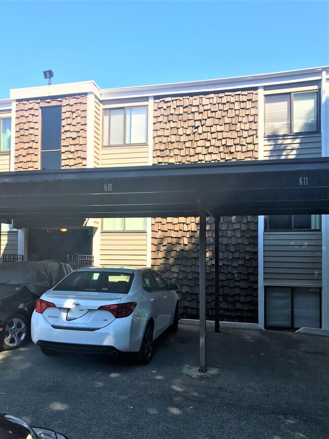 Building Photo - 1366 Orleans St