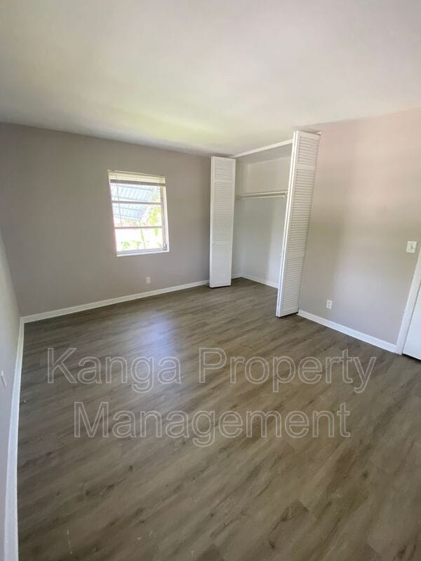 Building Photo - 612 Prosperity Farms Rd