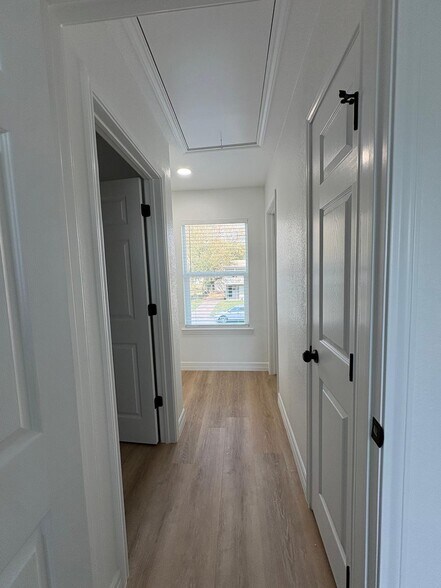 Building Photo - 1207 2nd Ave N