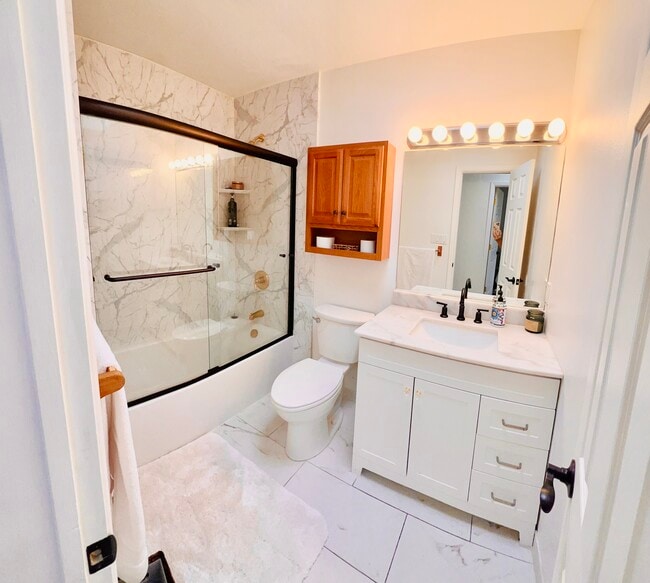 Building Photo - 3258 Nizhoni Dr