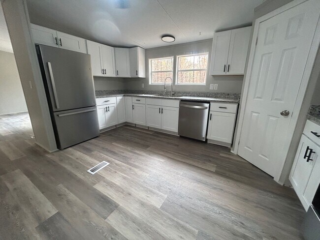 Building Photo - 1362 Winterwood Rd