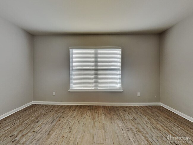 Building Photo - 1525 Treeta Trail
