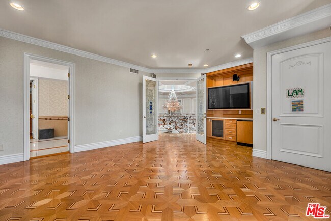 Building Photo - 11244 Briarcliff Ln
