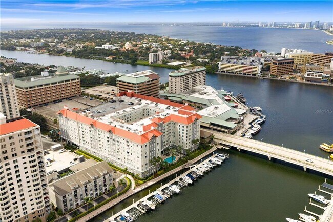 Building Photo - 700 S Harbour Island Blvd