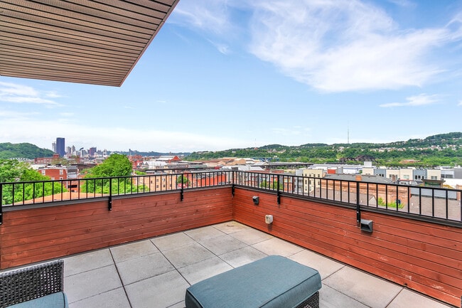 Building Photo - 3433 Ligonier St