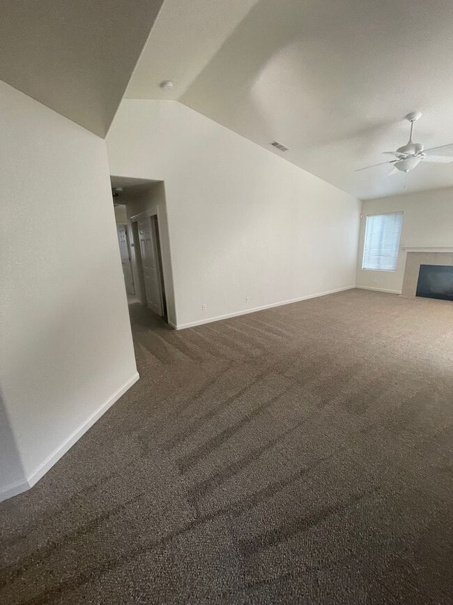 Building Photo - Available Now!! 3-Bedroom, 2-Bathroom Home...