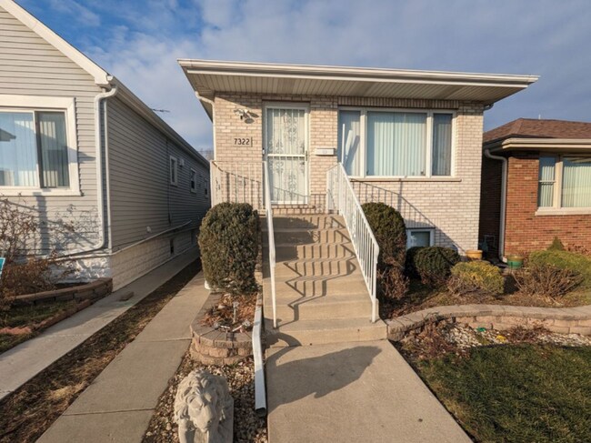 Building Photo - 7322 W 59th St