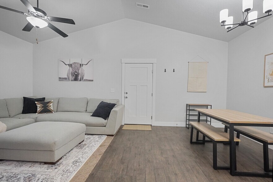 Building Photo - 3715 W 1480 N