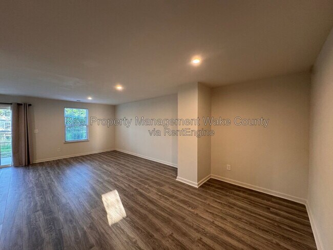 Building Photo - 8604 Red Canyon Way