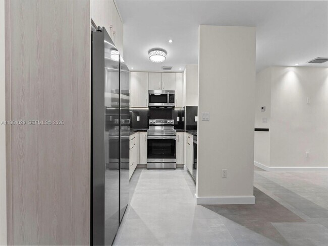 Building Photo - 15639 SW 73rd Cir Terrace