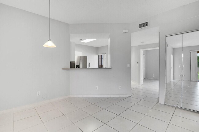 Building Photo - 401 SW 158th Terrace