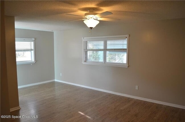 Building Photo - 1815 37th Ave