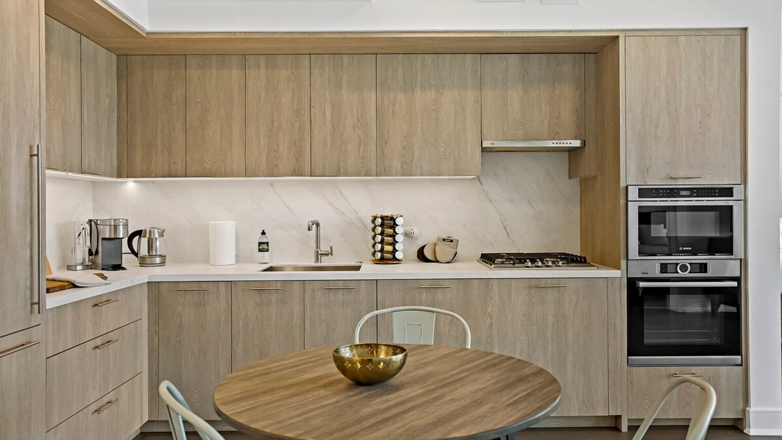 Building Photo - 1947 Vermont Ave NW