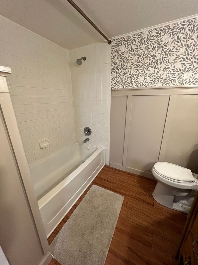 Building Photo - 3 Bedroom 2 bath Condo in Midvale!