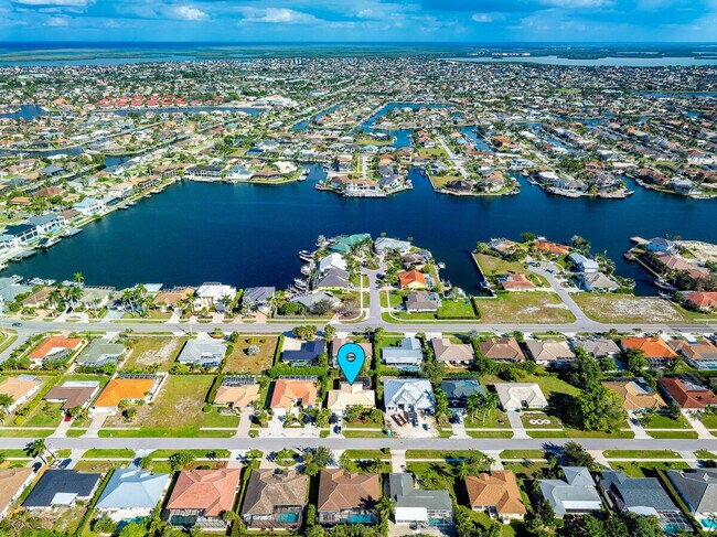 Building Photo - 149 Beachcomber St